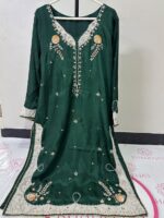 Mahveen 3 pc Unstitched - Image 45